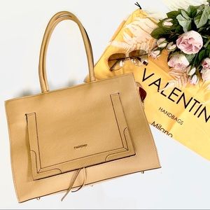 ✂️ 🎉🎉HP🎉🎉 Valentino (Mario Valentino) Tote